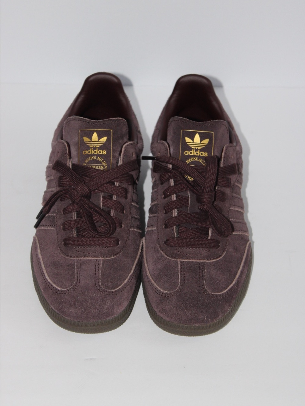 Adidas Men’s 7.5/Women’s 8.5 Suede Sneakers in Dark Brown with Gold Logo
